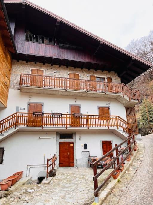 Casa Mario Apartment Riva del Garda Luaran gambar