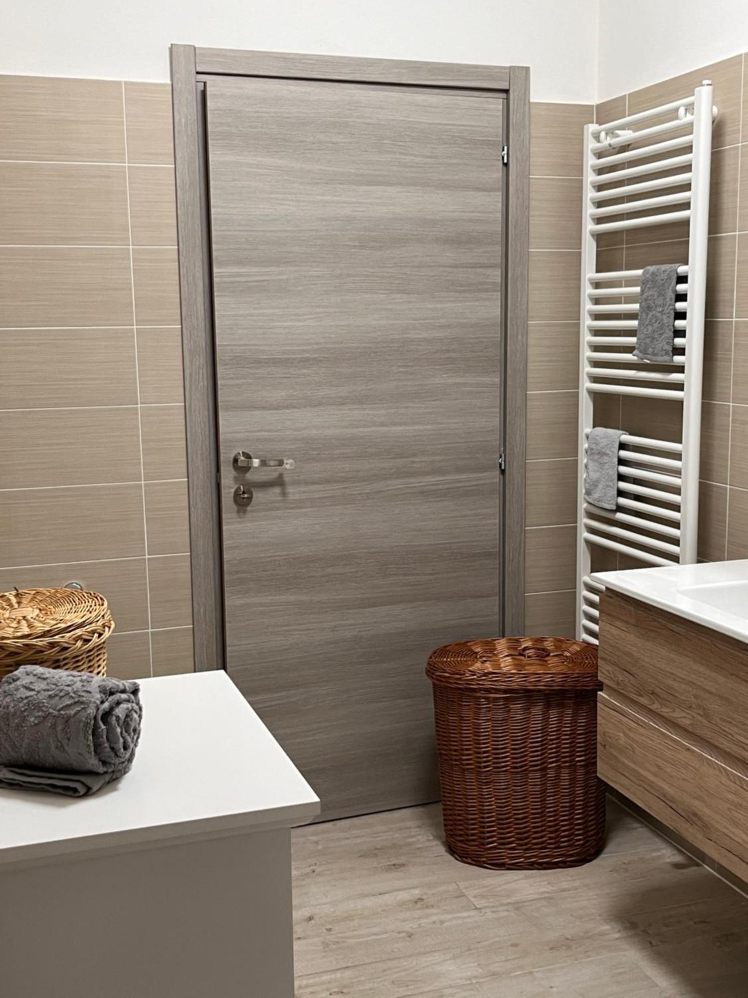 Casa Mario Apartment Riva del Garda Luaran gambar