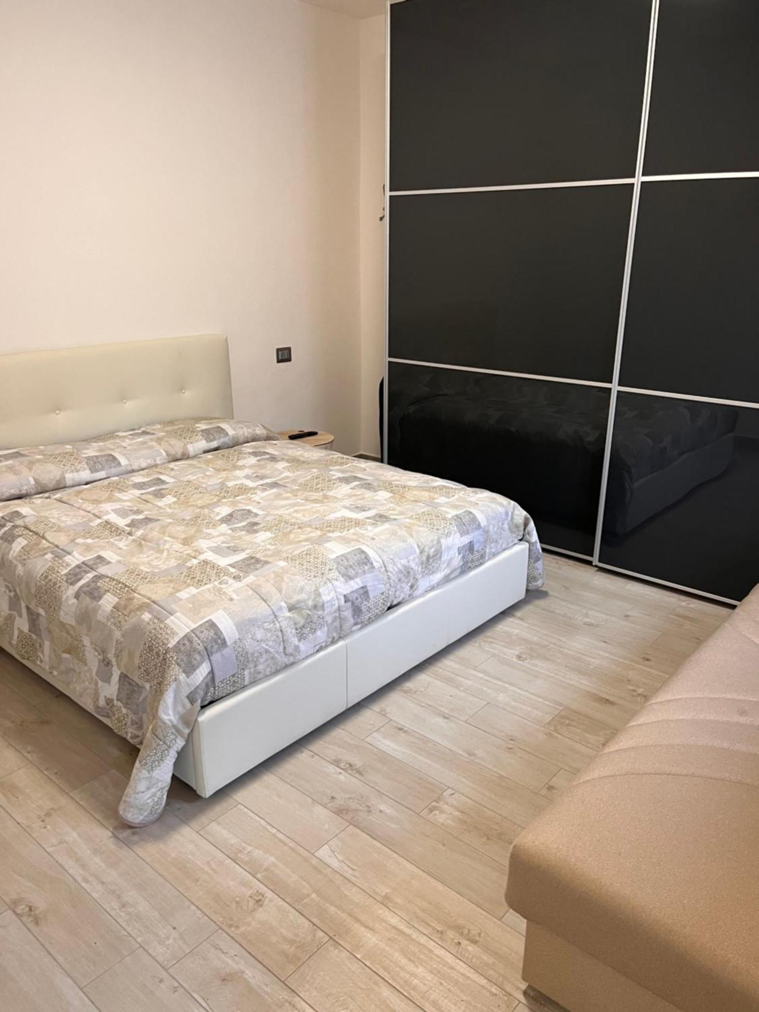 Casa Mario Apartment Riva del Garda Luaran gambar